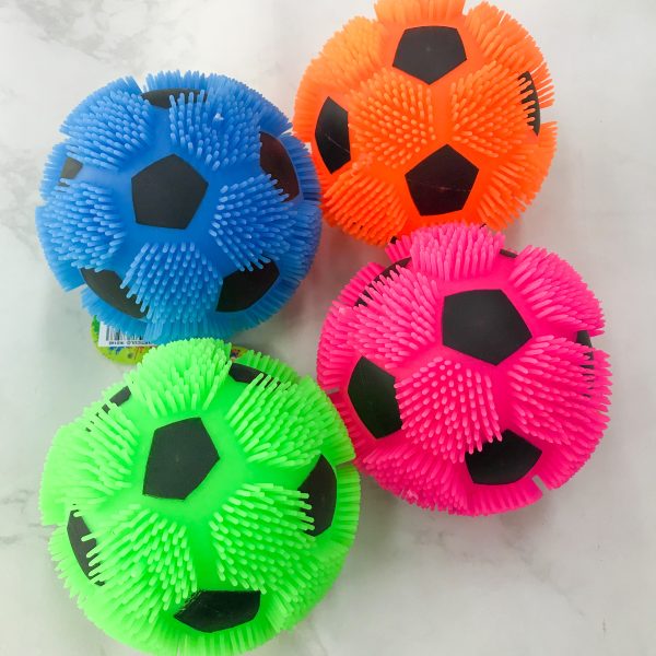 SQUISHY PELOTA DE FUTBOL SHAKY FRIENDS - ISAKITO - Image 2